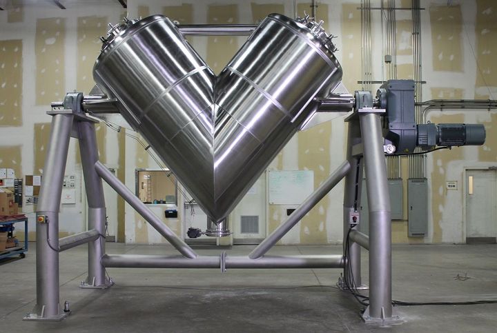 Overview of V-Blender Features and Their Industrial Applications