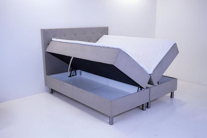 Tips to Help You Pick a Comfortable and Space-Saving Folding Bed
